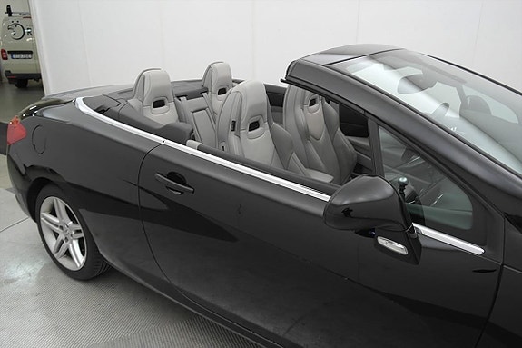 Peugeot 308 18 of 23