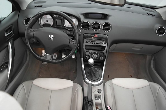 Peugeot 308 8 of 23