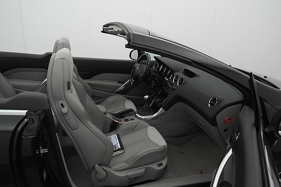 Peugeot 308 15 of 23