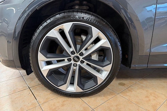 Audi Q5 16 of 26