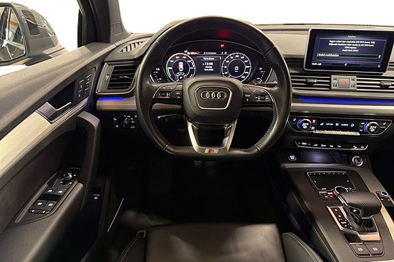 Audi Q5 10 of 26