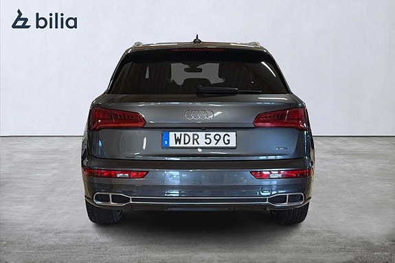 Audi Q5 4 of 26