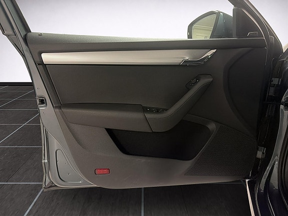 Skoda Octavia 11 of 18