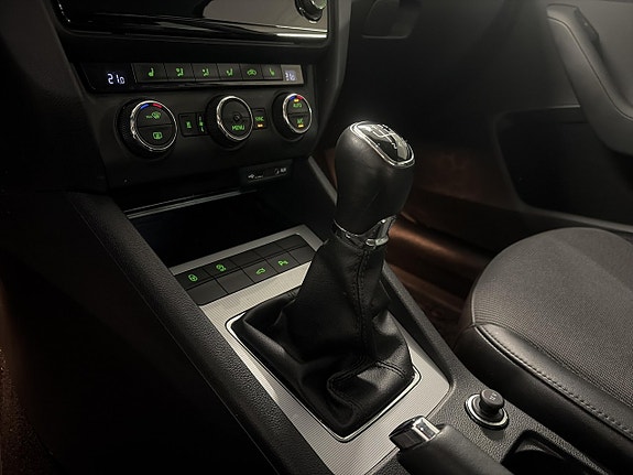 Skoda Octavia 15 of 18