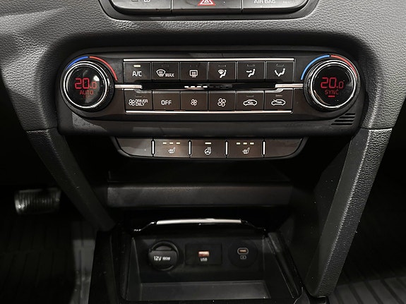 Kia Ceed 13 of 16