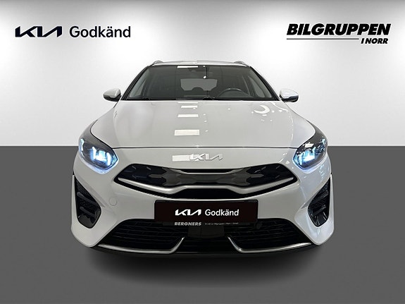 Kia Ceed 2 of 16