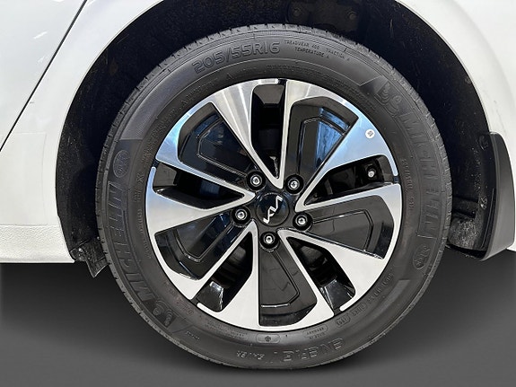Kia Ceed 16 of 16
