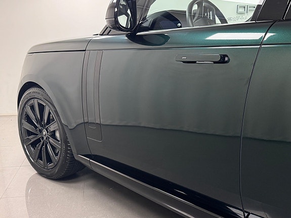 Land Rover Range Rover 9 of 22