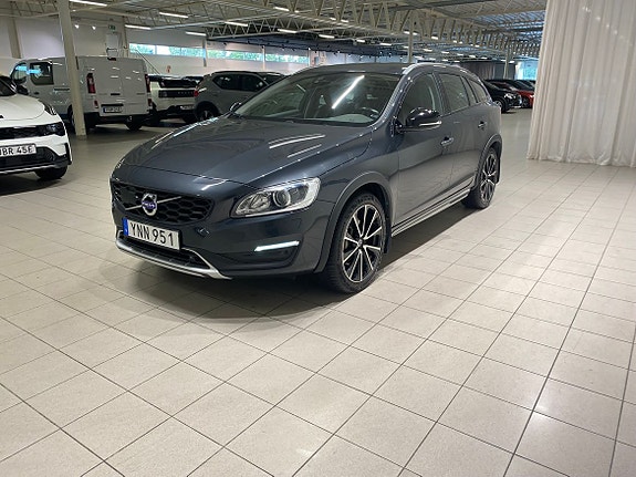 Volvo V60 Cross Country 12 of 12