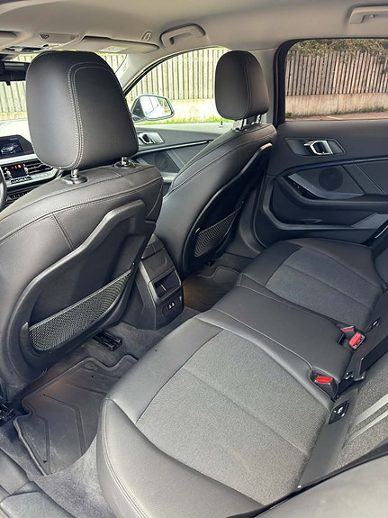 BMW 118i 8 of 9