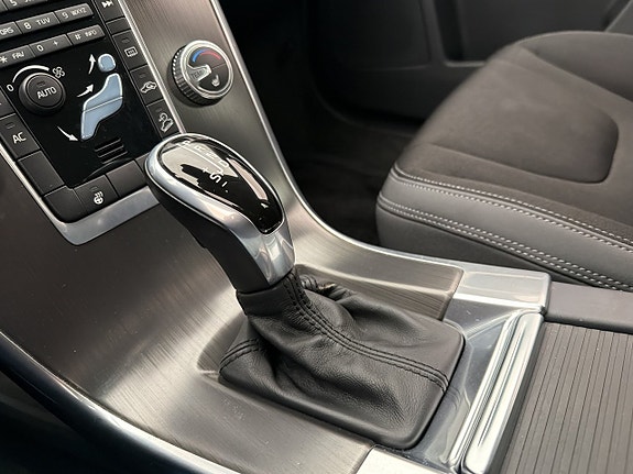 Volvo XC60 21 of 29