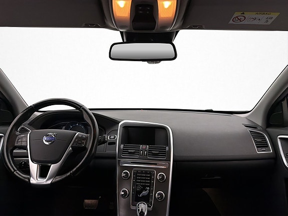 Volvo XC60 13 of 29