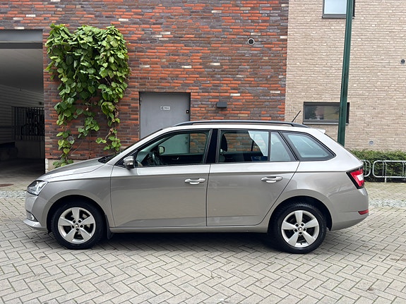 Skoda Fabia 2 of 11