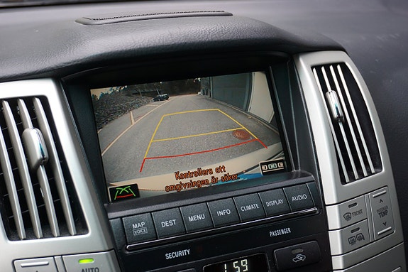 Lexus RX400h 28 of 30