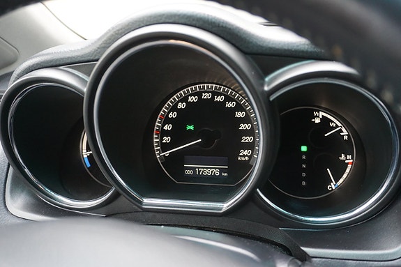 Lexus RX400h 25 of 30