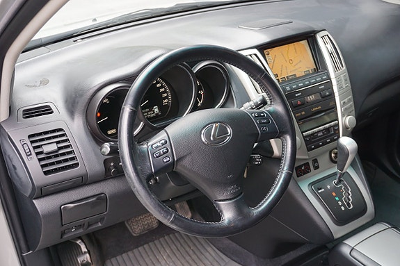Lexus RX400h 19 of 30