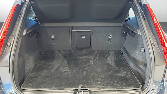Volvo XC40 10 of 12