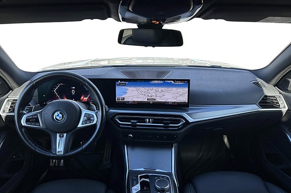 BMW 330e 12 of 30