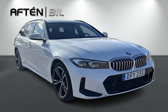 BMW 330e 4 of 30
