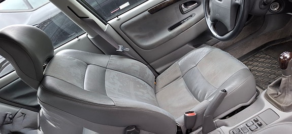 Volvo V40 8 of 12