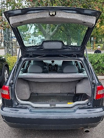 Volvo V40 5 of 12