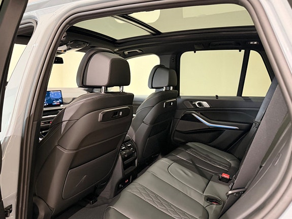 BMW X5 8 of 15