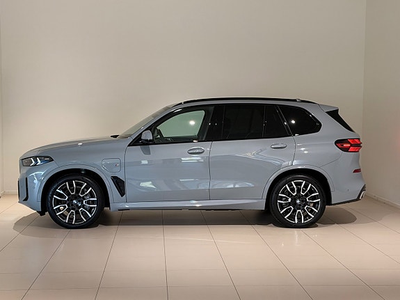 BMW X5 2 of 15