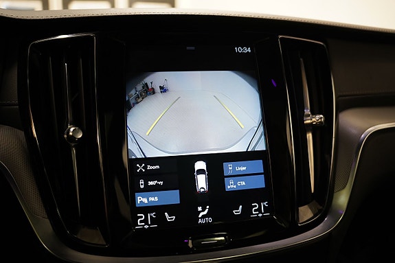 Volvo V60 20 of 30