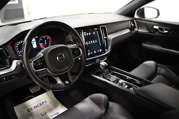 Volvo V60 7 of 30