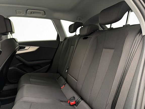 Audi A4 15 of 30