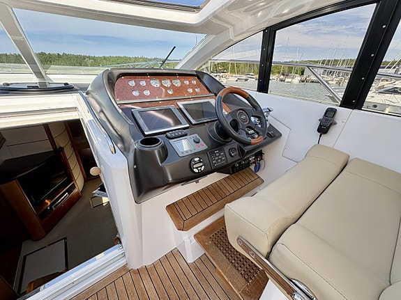 Sunseeker Portofino 47 7 of 12