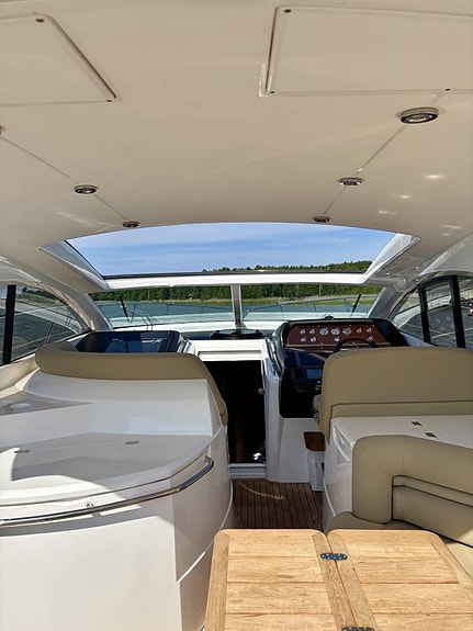 Sunseeker Portofino 47 6 of 12