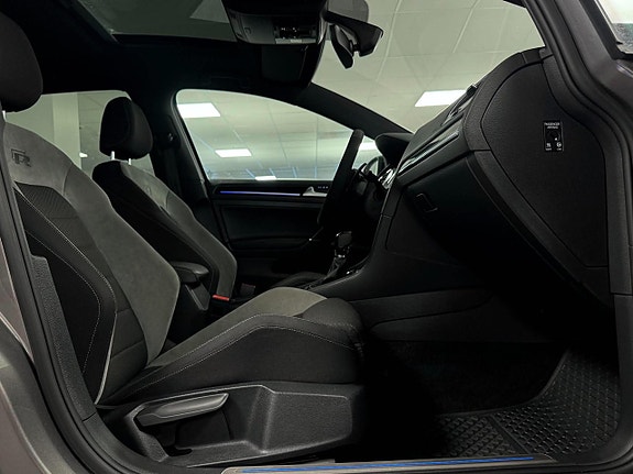 Volkswagen Golf I 17 of 21