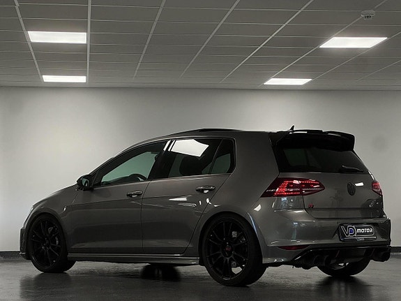 Volkswagen Golf I 2 of 21