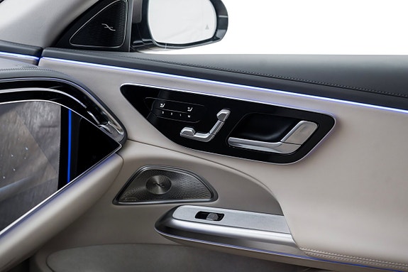 Mercedes-Benz E400 e 24 of 29