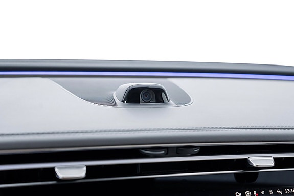 Mercedes-Benz E400 e 28 of 29