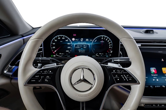 Mercedes-Benz E400 e 14 of 29
