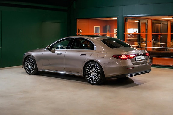Mercedes-Benz E400 e 3 of 29