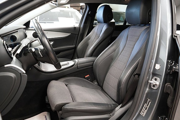 Mercedes-Benz E220 18 of 26