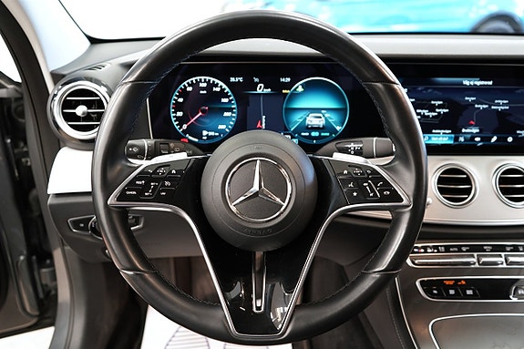 Mercedes-Benz E220 19 of 26