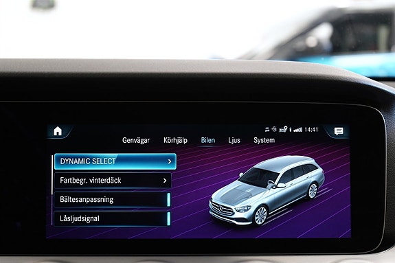 Mercedes-Benz E220 23 of 26