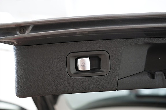 Mercedes-Benz E220 15 of 26