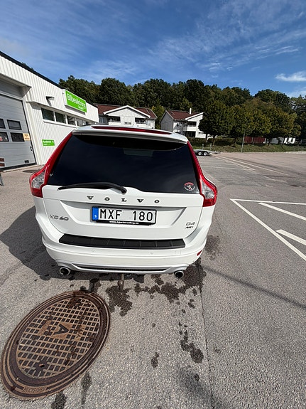 Volvo XC60 3 of 4
