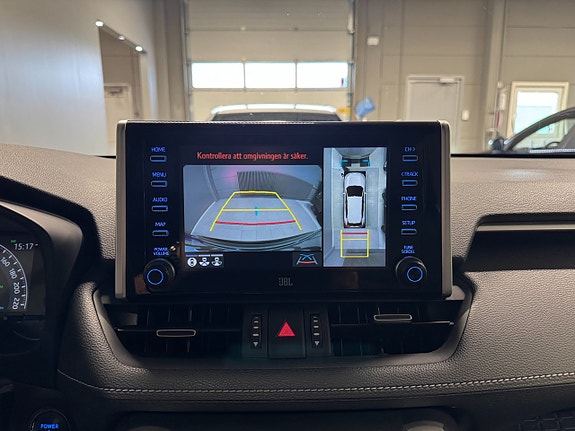 Toyota RAV4 13 of 24
