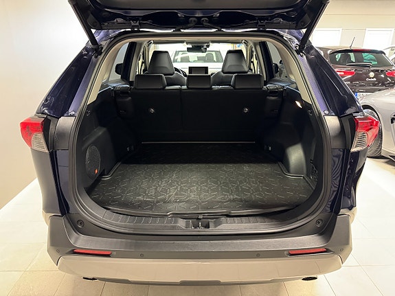 Toyota RAV4 23 of 24