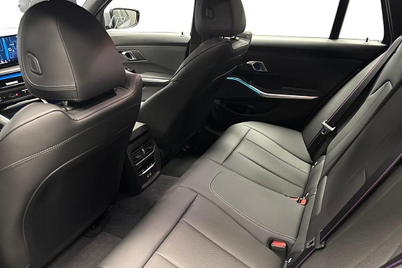 BMW 330e 10 of 14