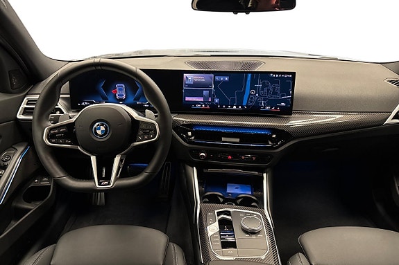 BMW 330e 11 of 14
