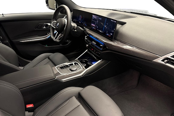 BMW 330e 12 of 14
