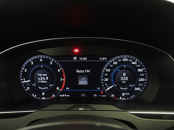 Volkswagen Passat 21 of 27