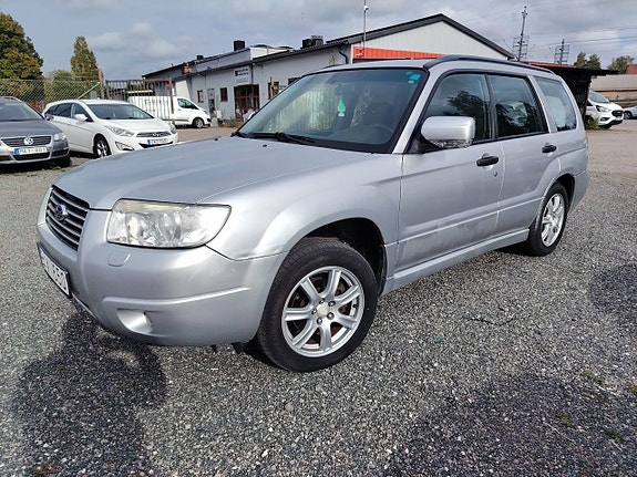 Subaru Forester 4 of 22